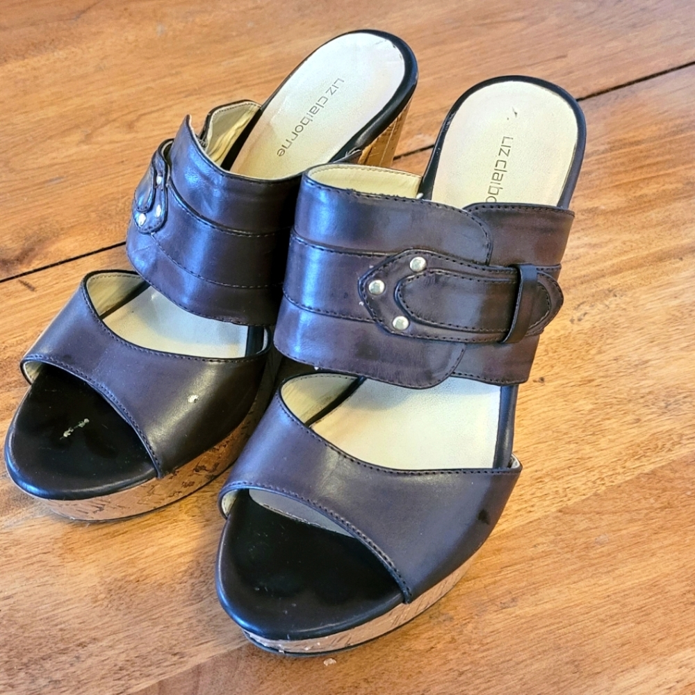 Liz Claiborne Brown Wedge